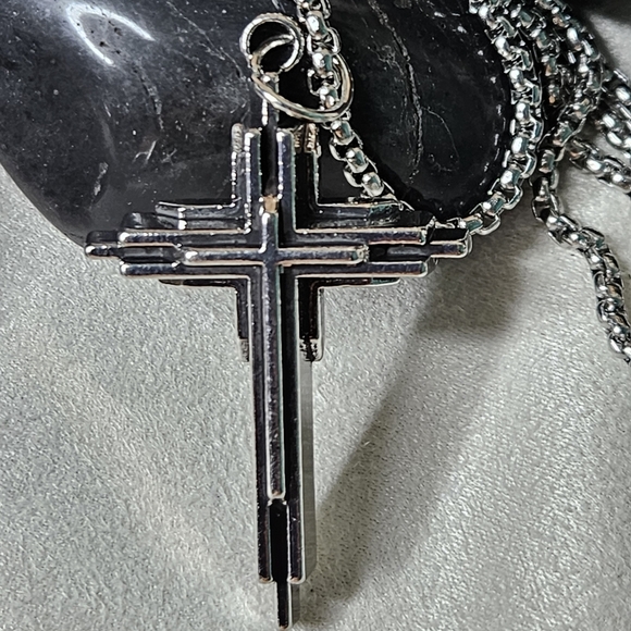 Silver Beveled Tier Cross Pendant - Picture 4 of 8